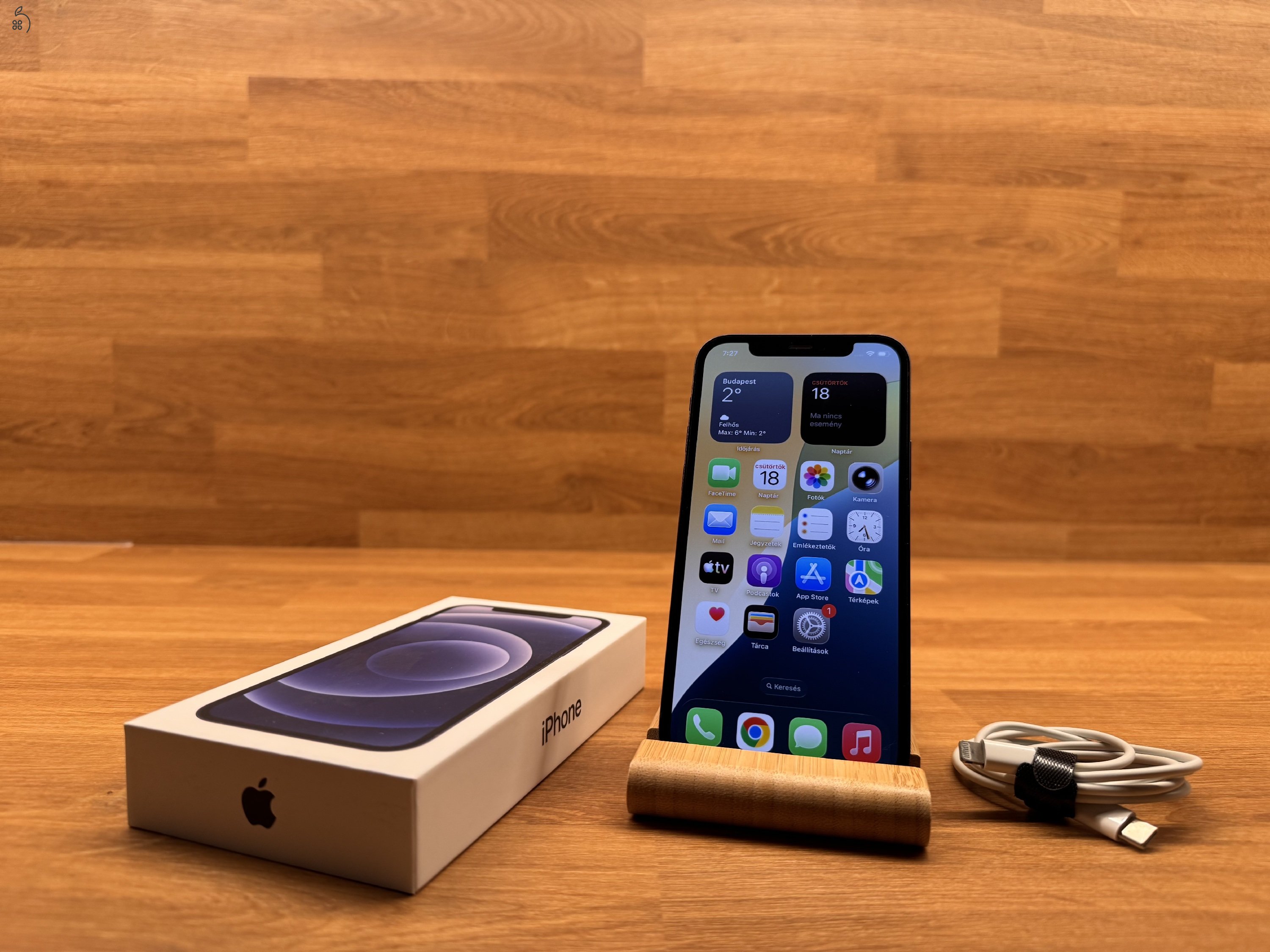 Apple iPhone 12 – fekete, 64 GB