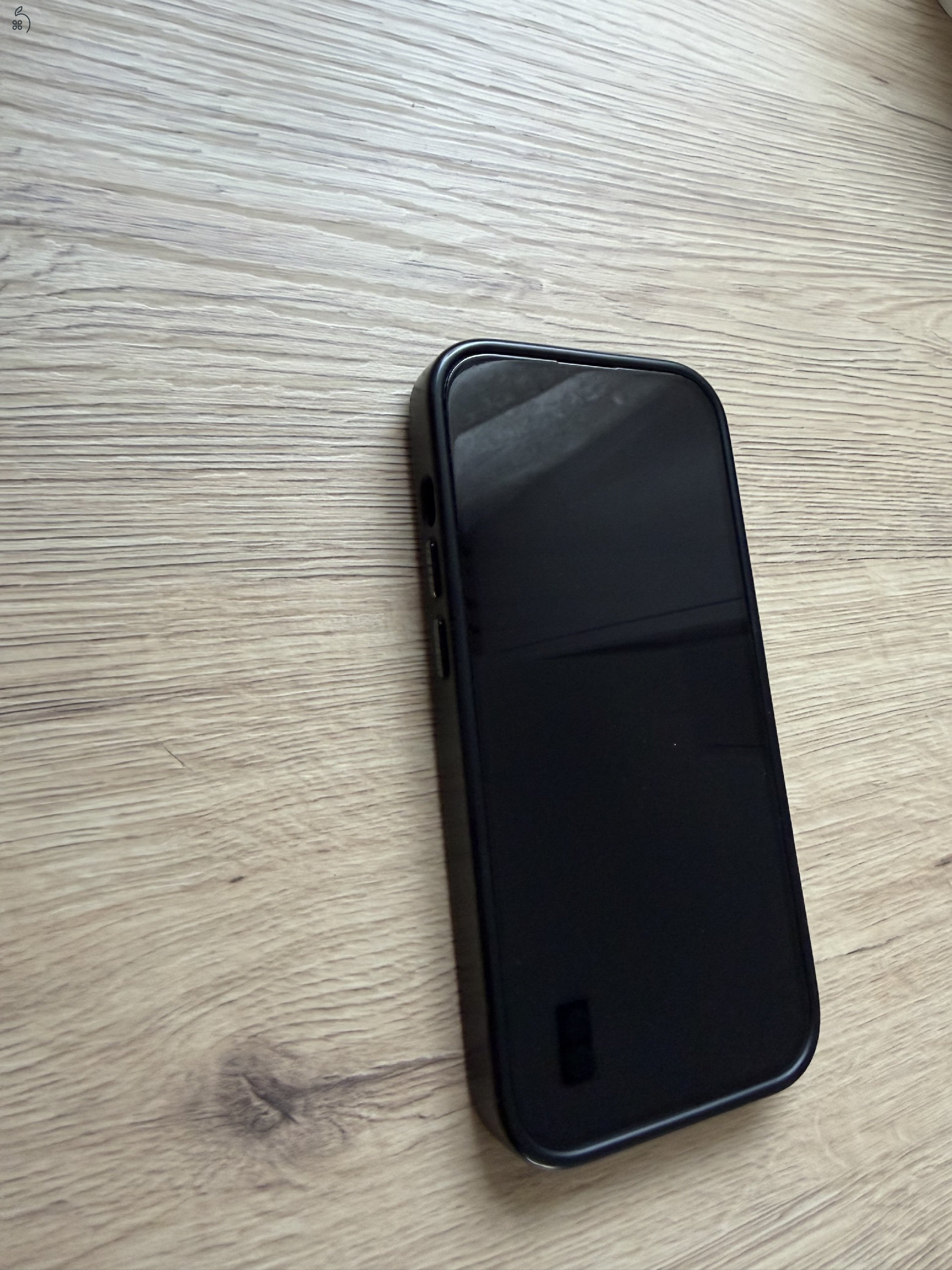 Eladó egy szép iPhone 14 Pro 256 GB Grey + fólia+ Tok