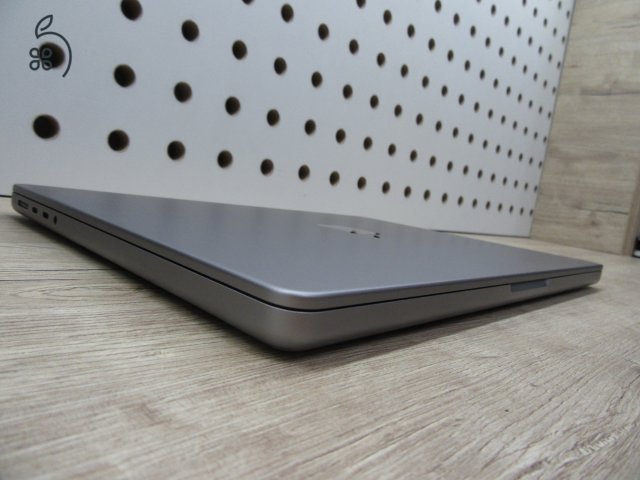 Apple MacBook Pro 14” (2021, M1 Pro) – Liquid Retina XDR élmény, brutál gyors munkagép, 32 GB RAM – 500 GB SSD – Használt, szép állapot – 287 ciklus / 85% akku – 3 hónap garancia