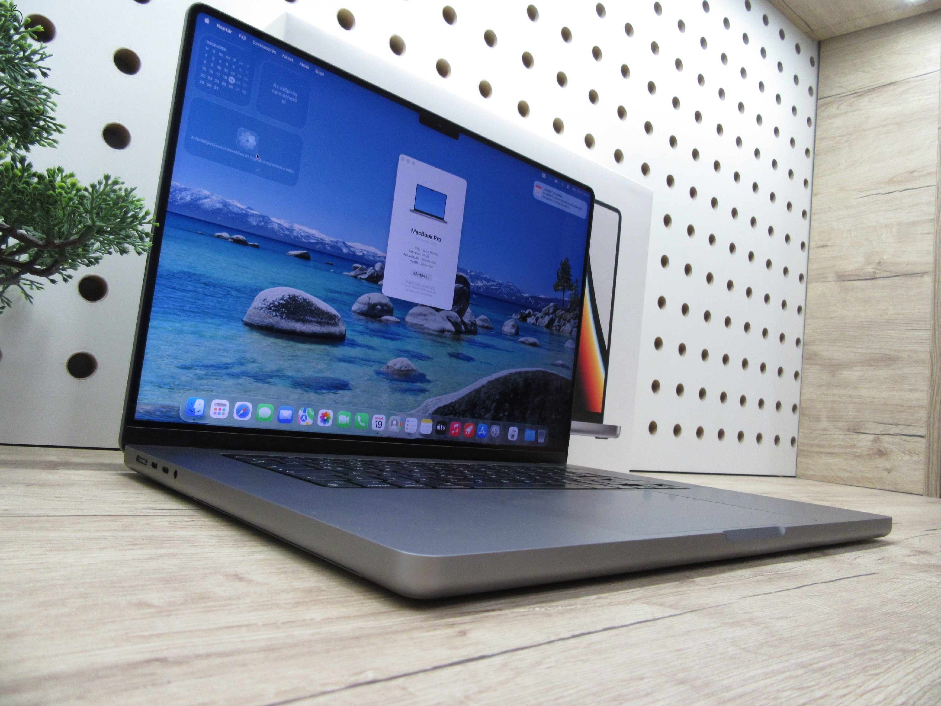 Apple MacBook Pro 16” (2021, M1 Max) – Szinte új állapot, 10 ciklus / 100% akku, Liquid Retina XDR + ProMotion, brutál teljesítmény – 32 GB RAM – 500 GB SSD – Használt, újszerű – 3 hónap garancia