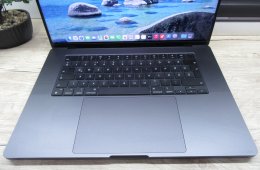 Apple MacBook Pro 16” (2023, M3 Pro) – Szupererős 12/18 magos chip, Liquid Retina XDR + ProMotion, 97% akku – 18 GB RAM – 500 GB SSD – Használt, karcmentes – 1 év garancia