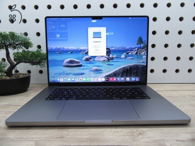 Apple MacBook Pro 16” (2021, M1 Max) – 64 GB RAM + 1 TB SSD, brutál 32-magos GPU, Liquid Retina XDR – Használt, szép állapot – 171 ciklus / 82% akku – 3 hónap garancia