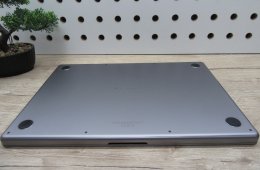 Apple MacBook Pro 16” (2021, M1 Max) – 64 GB RAM + 1 TB SSD, brutál 32-magos GPU, Liquid Retina XDR – Használt, szép állapot – 171 ciklus / 82% akku – 3 hónap garancia