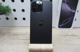 Apple iPhone 16 Pro Max – Black Titanium – 6,9” ProMotion 120 Hz, A18 Pro, 5× zoom – 256 GB – Használt, karcmentes – 98% akku – Garanciás 2027. 10. 28-ig