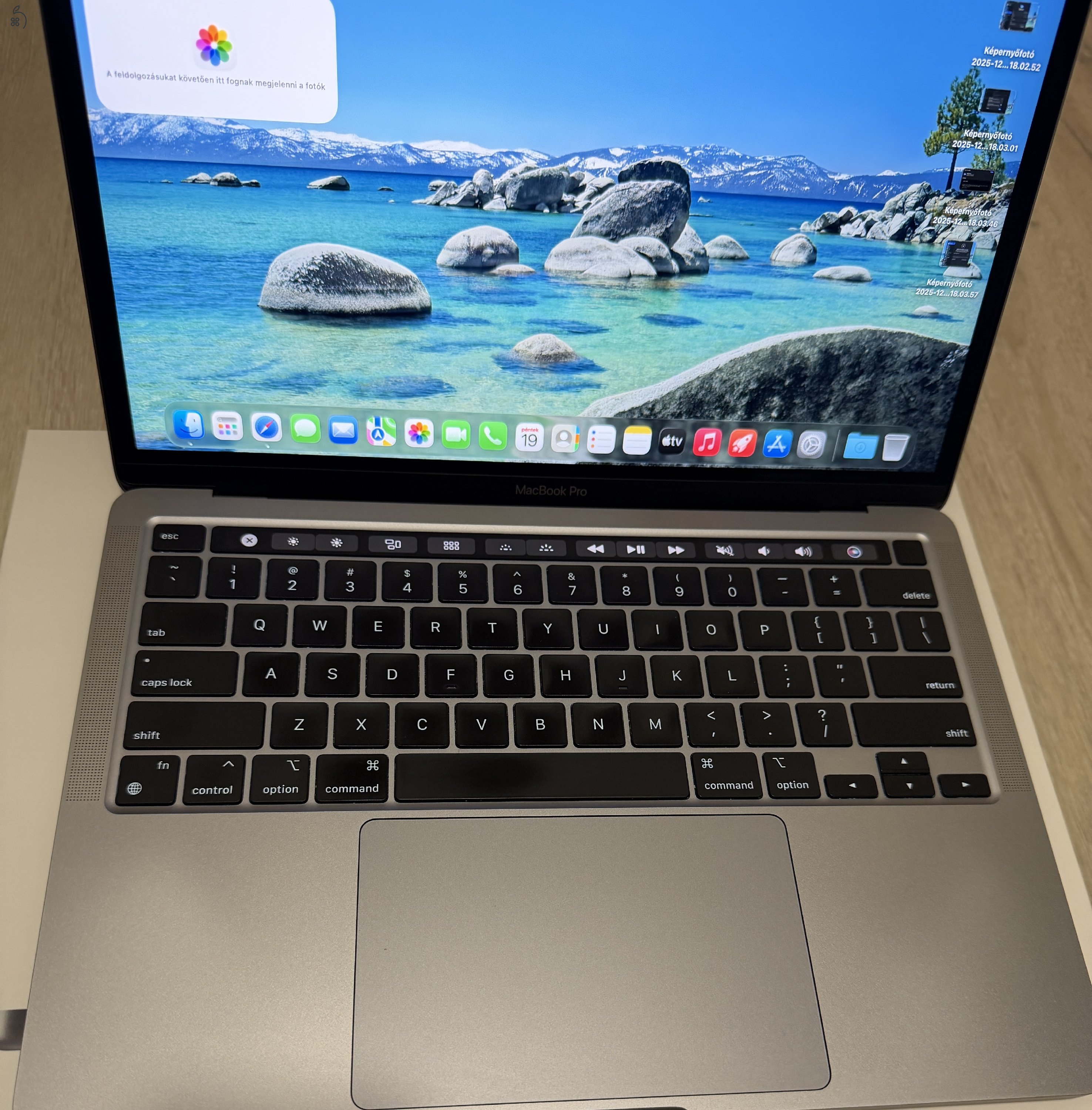 Apple MacBook Pro 13,3” Touch Bar (2020, M1, 16 GB RAM, 512 GB SSD) – Hibátlan állapot, dobozos!