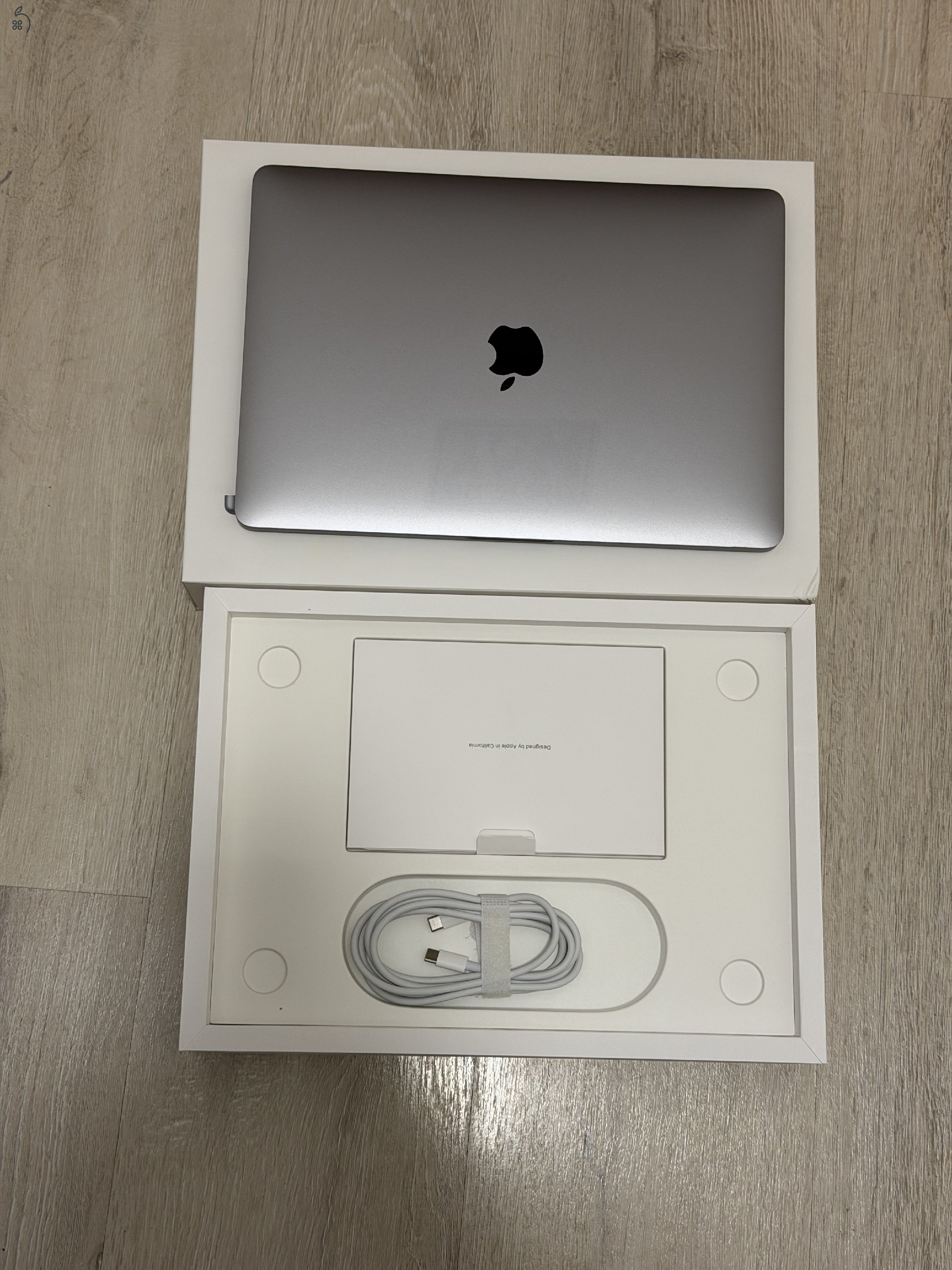 Apple MacBook Pro 13,3” Touch Bar (2020, M1, 16 GB RAM, 512 GB SSD) – Hibátlan állapot, dobozos!