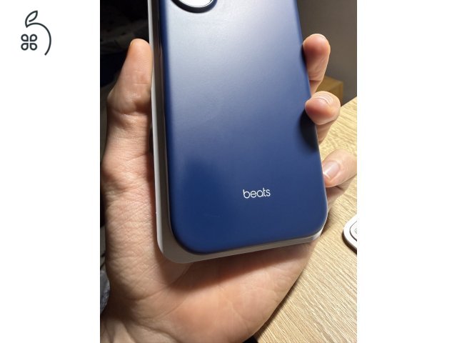 Újszerű gyári Apple Beats telefontok Iphone 17 készülékhez + ajándék Iphone 13 Pro Max tok