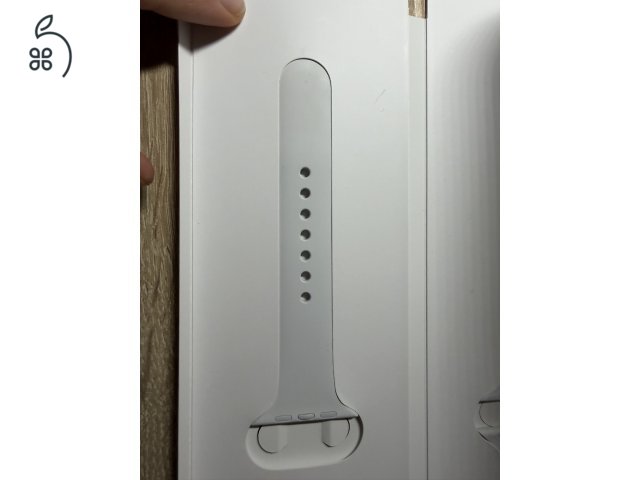 Gyári Apple Watch óraszíj, szilikon pánt (42-44-46-49 mm modellekhez), M/L és S/M méretben, fehér