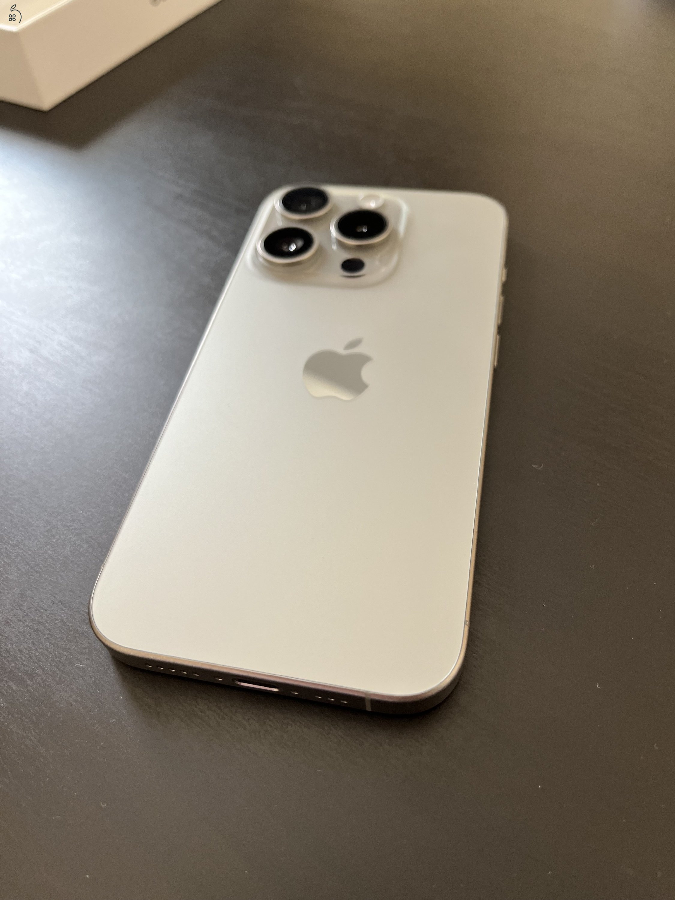 IPHONE 15 PRO 128GB NAGYON SZÉP ÁLLAPOT