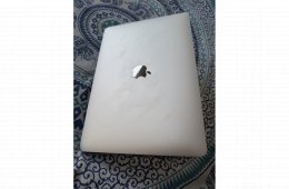 MacBook Pro M1 512 GB SSD, 16 GB RAM kitűnő állapotban