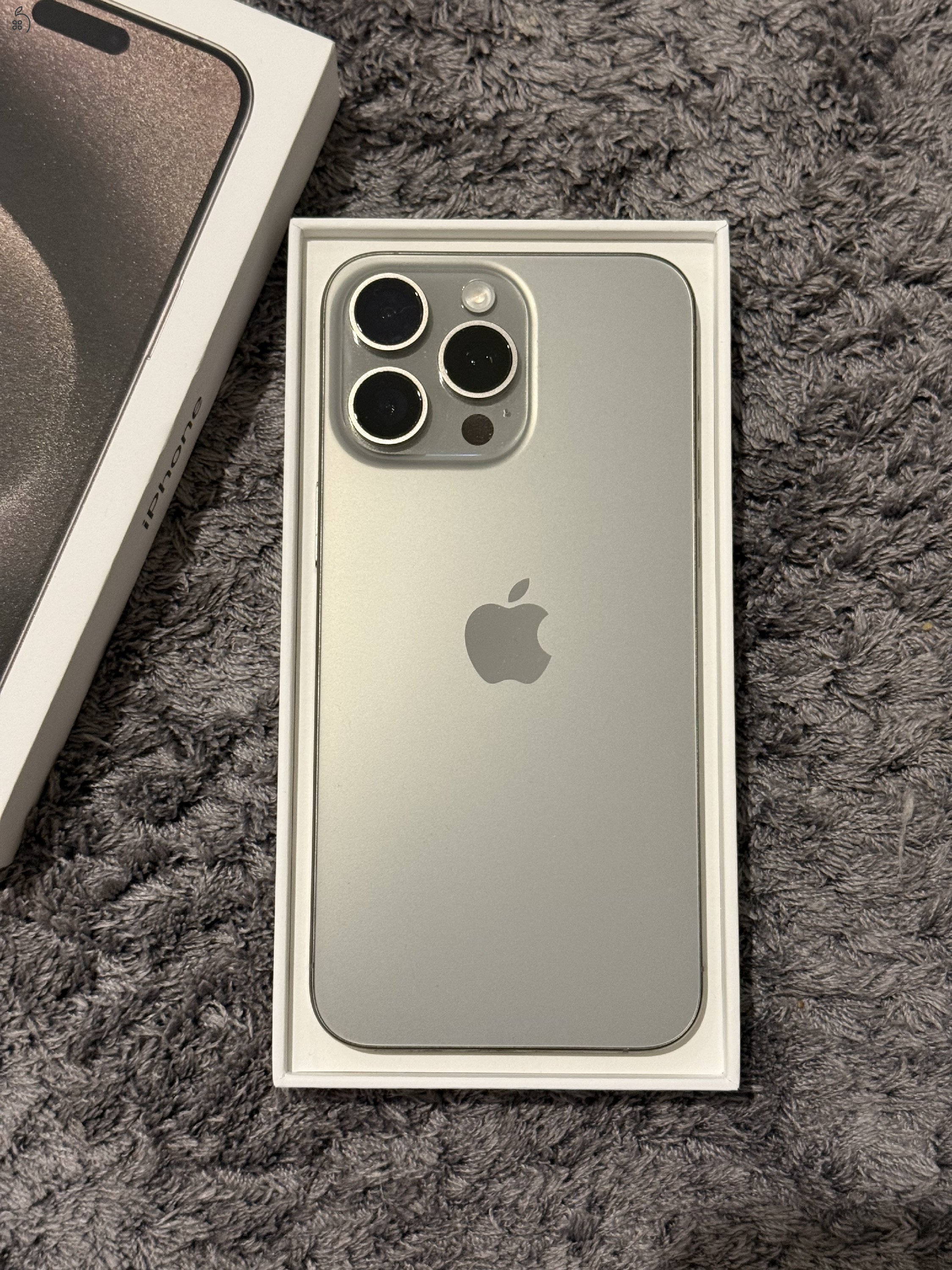 Eladó Iphone 15 Pro Max 256 GB