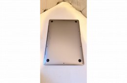 MacBook Air M1 - tokkal, kijelzővédő fóliával - karcmentes állapot