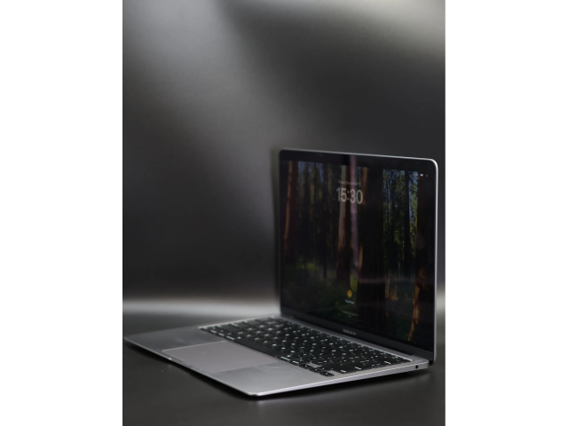 Apple MacBook Air 13″ 2020 M1 256 GB Space Gray 86% akku - 12 HÓ GARANCIA