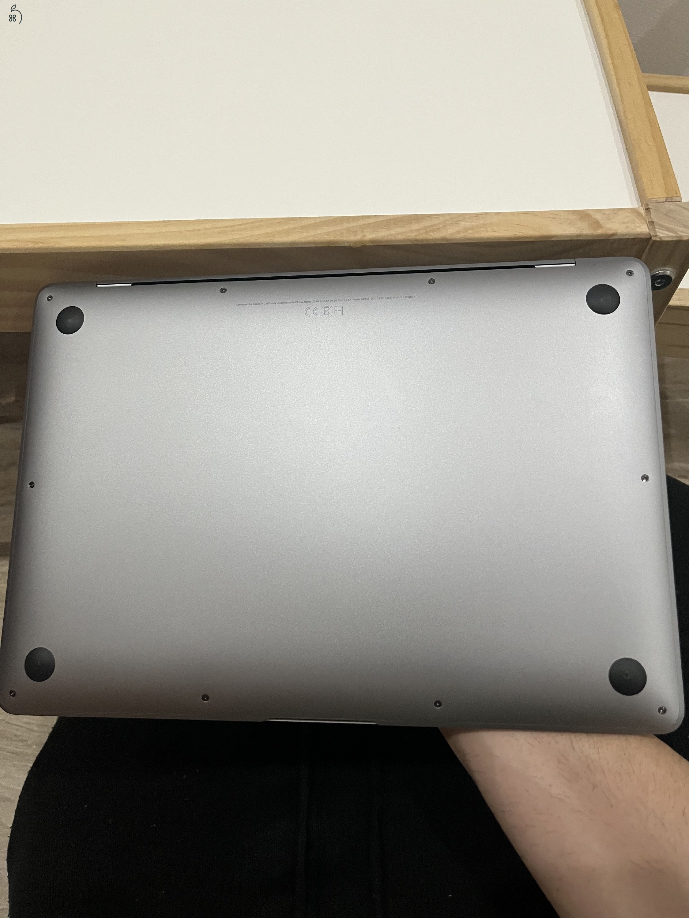 Macbook Air 13 colos M1 karcmentes