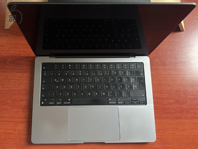 Apple MacBook Pro M1 14