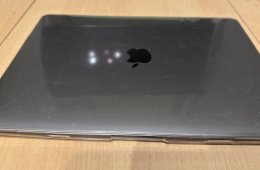 Macbook Pro 13 inch Touch Bar