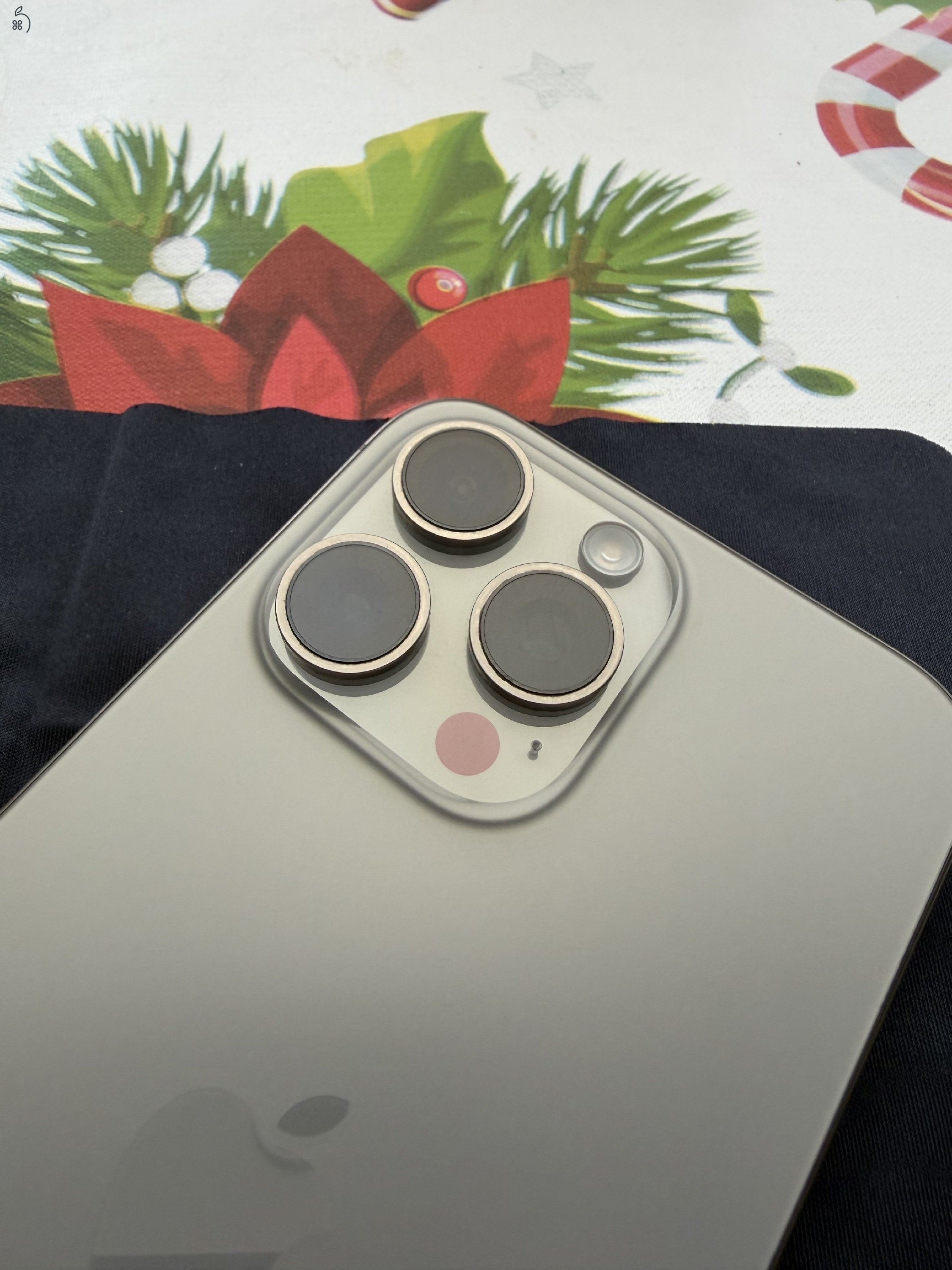 Eladó Használt iPhone 15 Pro Max 256 GB (natúr titán)