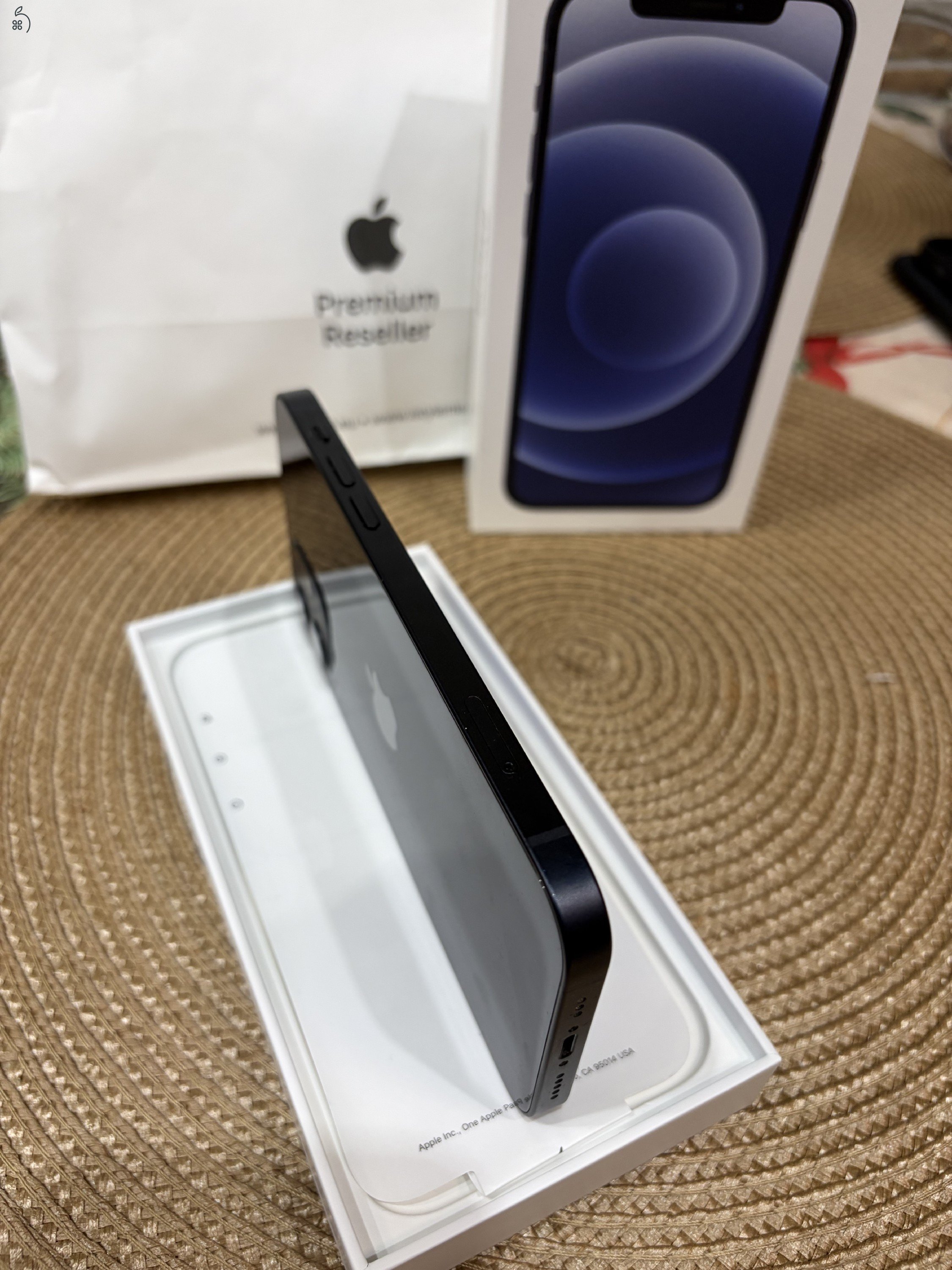 iPhone 12 – 64 GB – Kártyafüggetlen – 99% akku