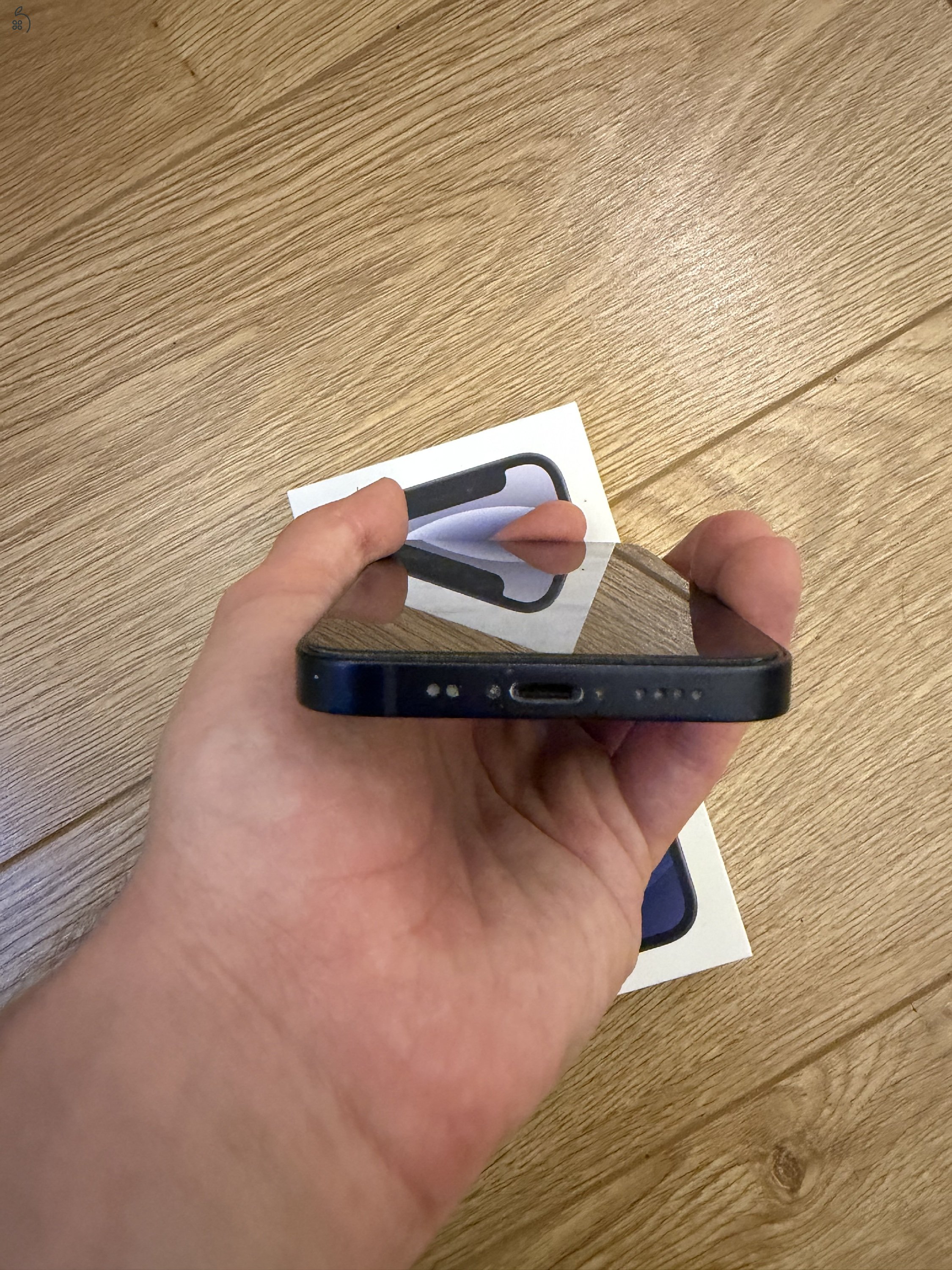 Eladó Iphone 12 mini black 64GB 73% akku