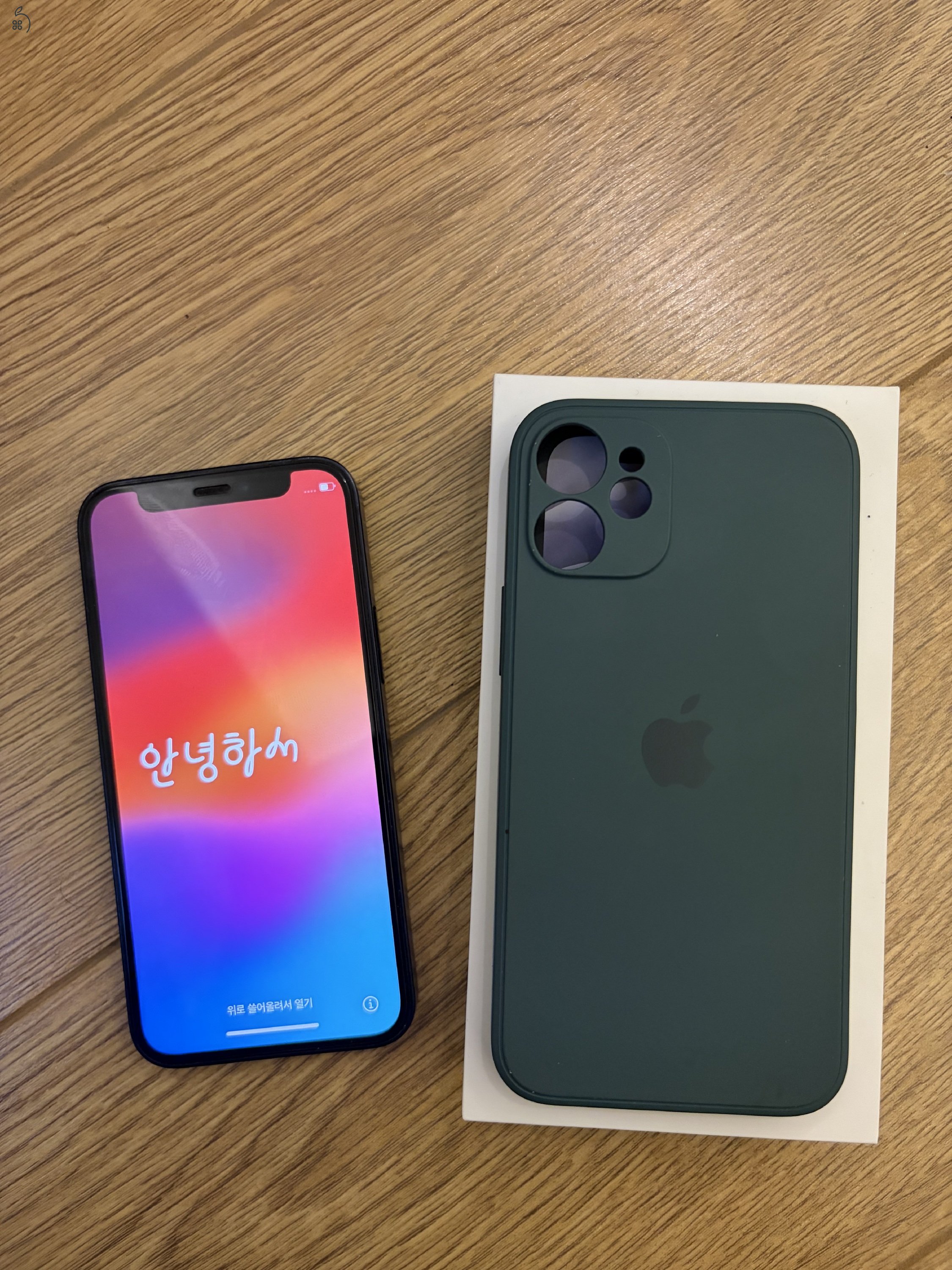 Eladó Iphone 12 mini black 64GB 73% akku