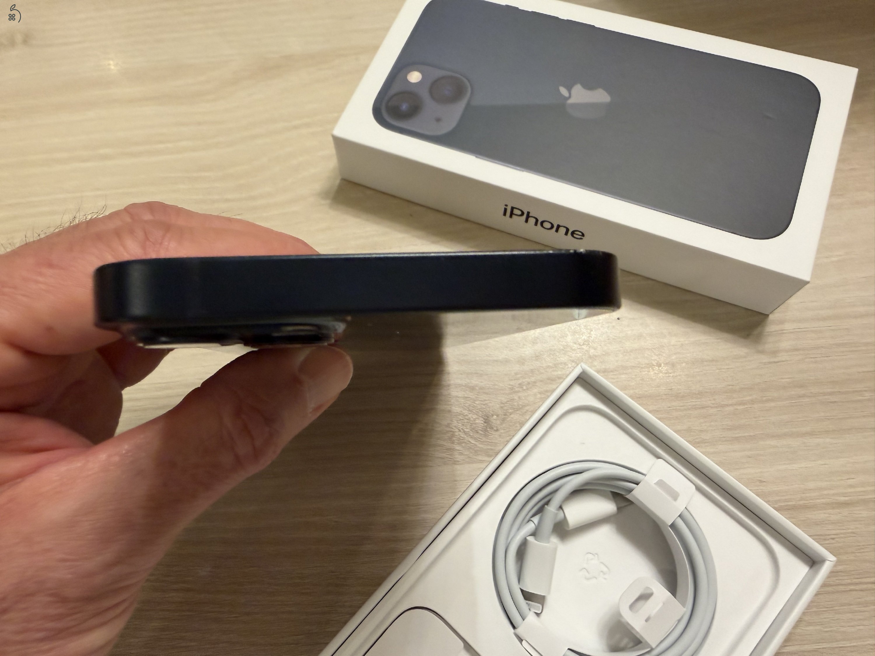 Eredeti dobozban, újszerű iPhone 13 256 Gb