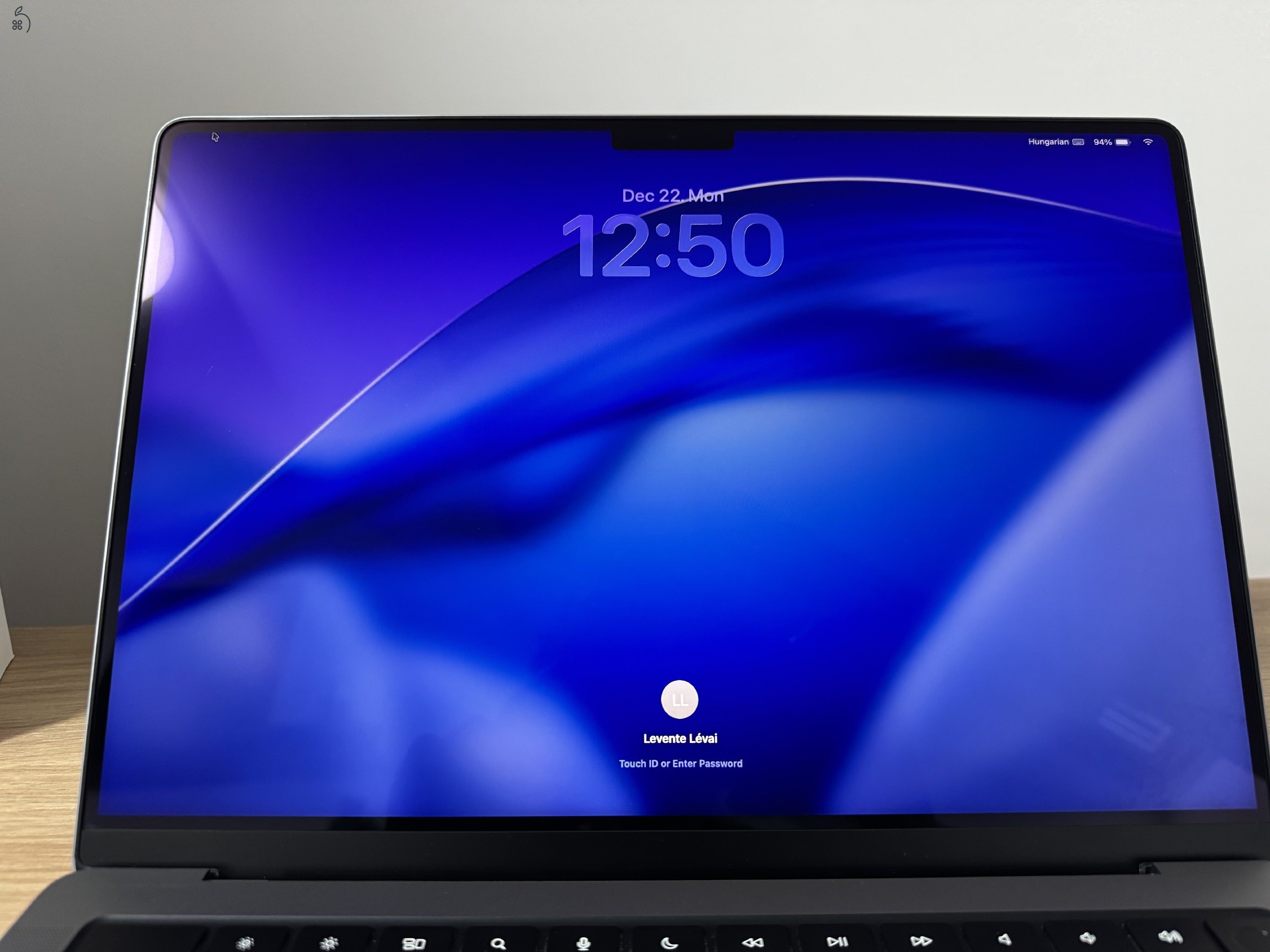 Macbook Pro 14” M3 8/512GB !újszerű!