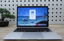 Apple MacBook Air 13” (2020, M1) – Pehelykönnyű, villámgyors, egész napos üzemidő – 8 GB RAM – 256 GB SSD – Használt, szép állapot – 3 hónap garancia