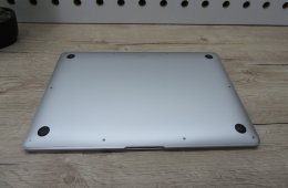 Apple MacBook Air 13” (2020, M1) – Szinte új élmény: 20 ciklus / 100% akku, pehelykönnyű és brutál gyors – 8 GB RAM – 256 GB SSD – Használt, szép állapot – 3 hónap garancia