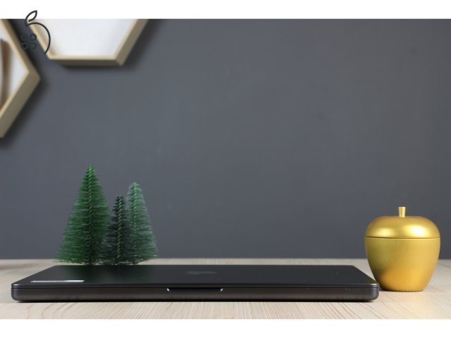 Apple Macbook Pro 16