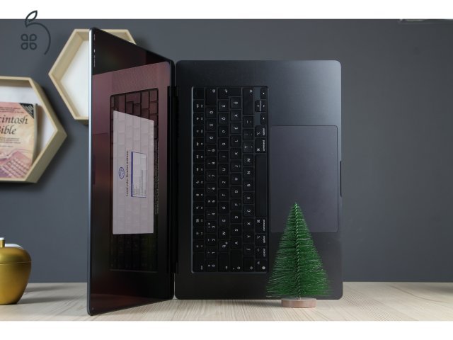 Apple Macbook Pro 16