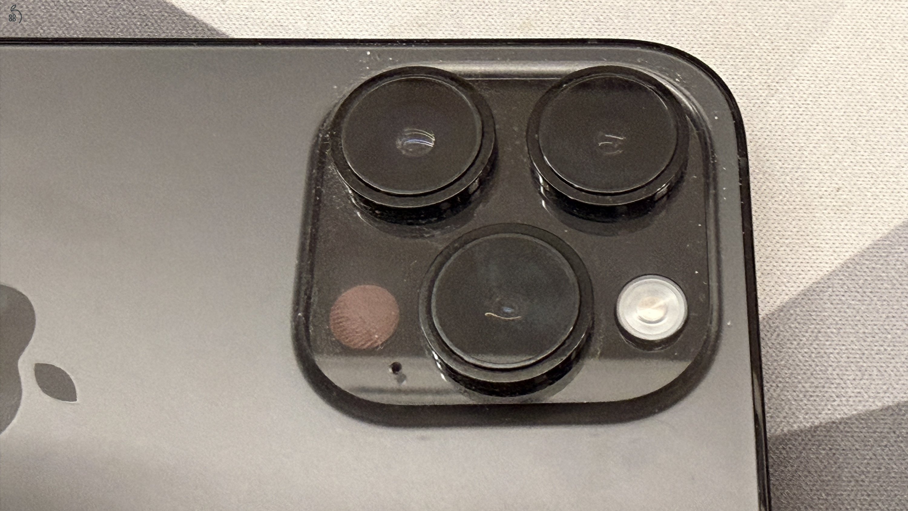 iPhone 14 Pro 128Gb Space Black, karcmentes, 8db tok, 2 kábel