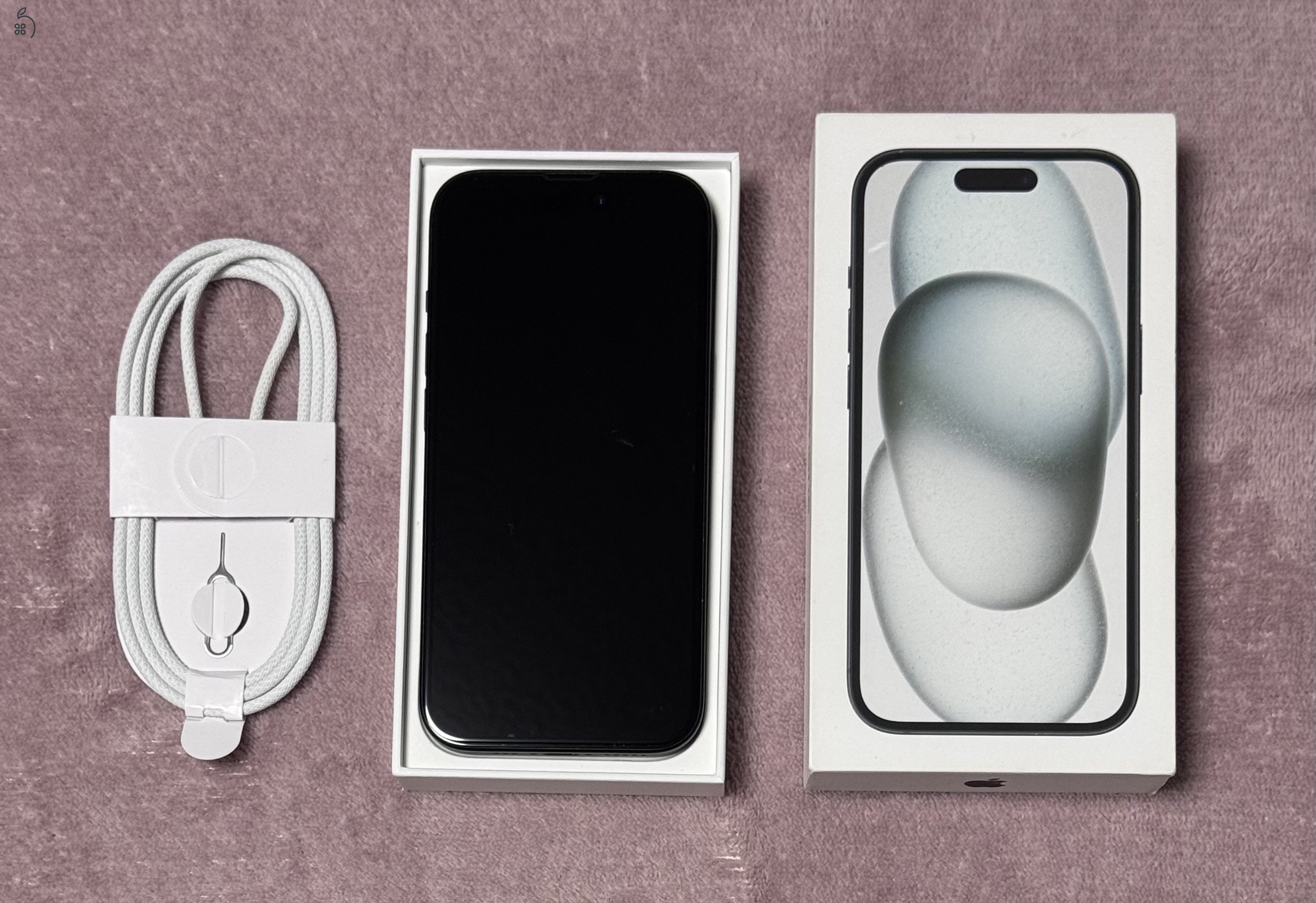 iPhone 15 128GB - AKKU 89% - kártyafüggetlen, karcmentes állapotban