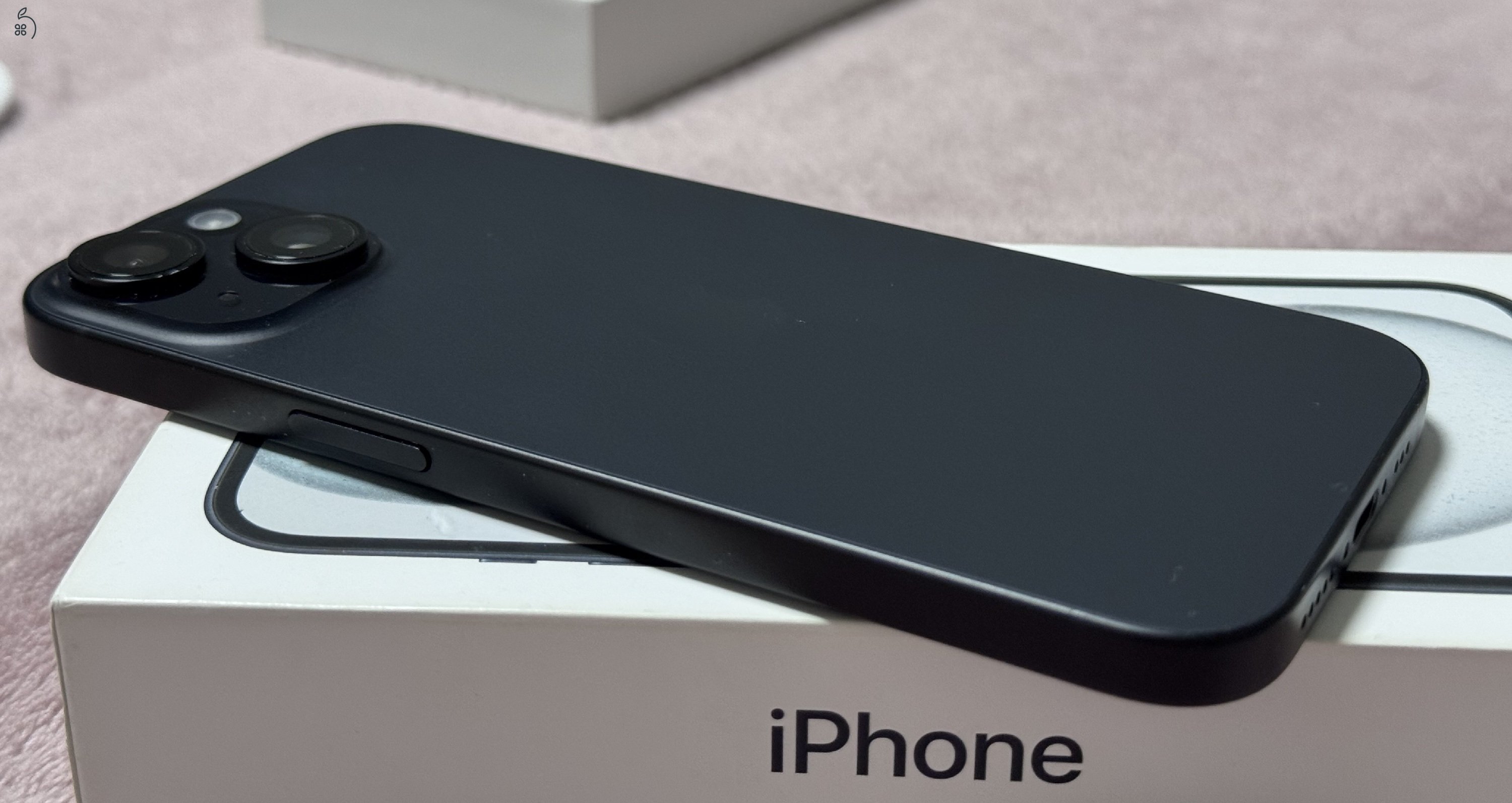 iPhone 15 128GB - AKKU 89% - kártyafüggetlen, karcmentes állapotban
