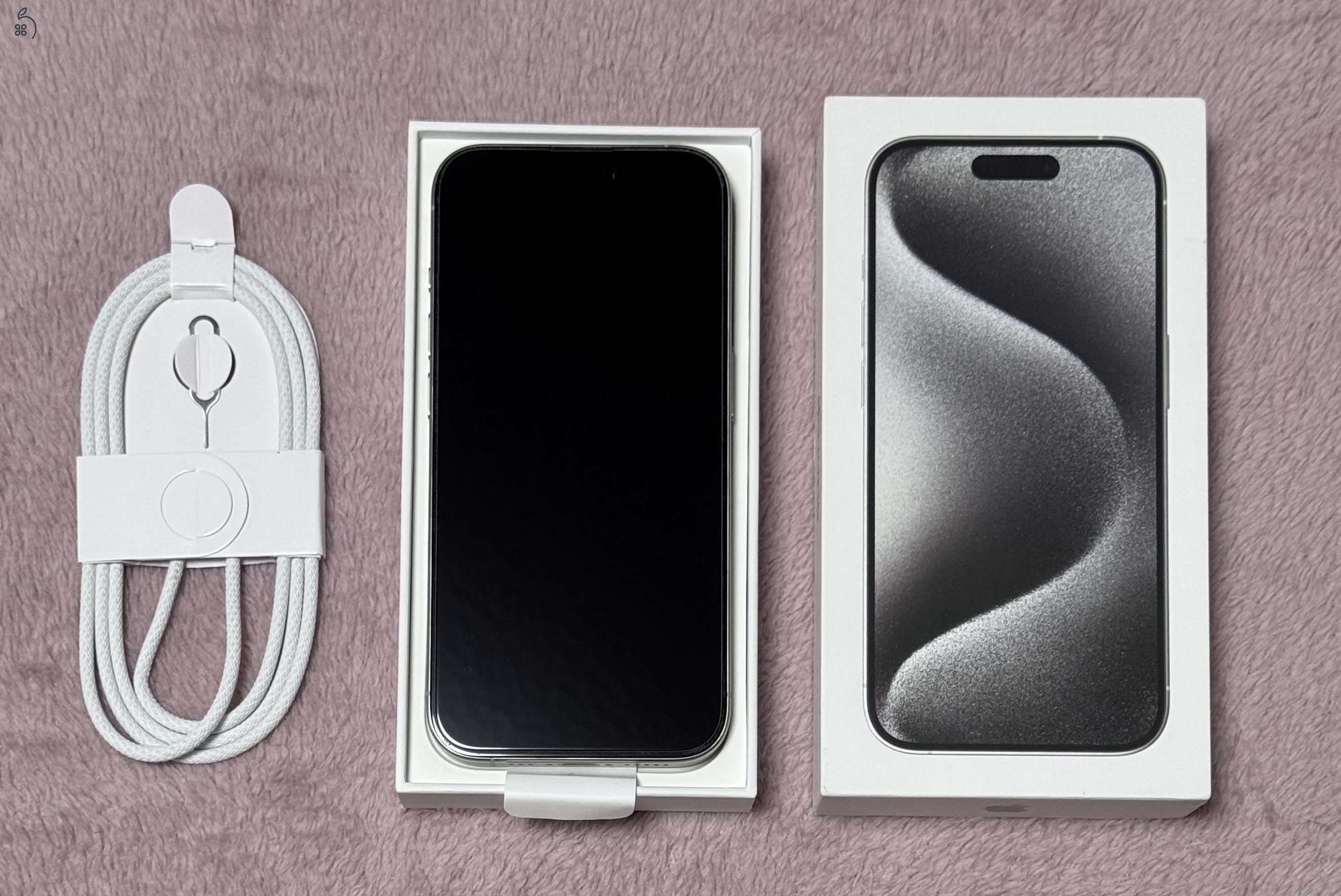 iPhone 15 Pro 128GB - AKKU 88% - Jótállás 2027.02.-hóig, kártyafüggetlen, karcmentes állapot