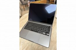 Eladó MacBook Air M2 (2022) 8GB/512GB
