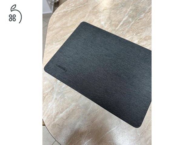 Eladó MacBook Air M2 (2022) 8GB/512GB