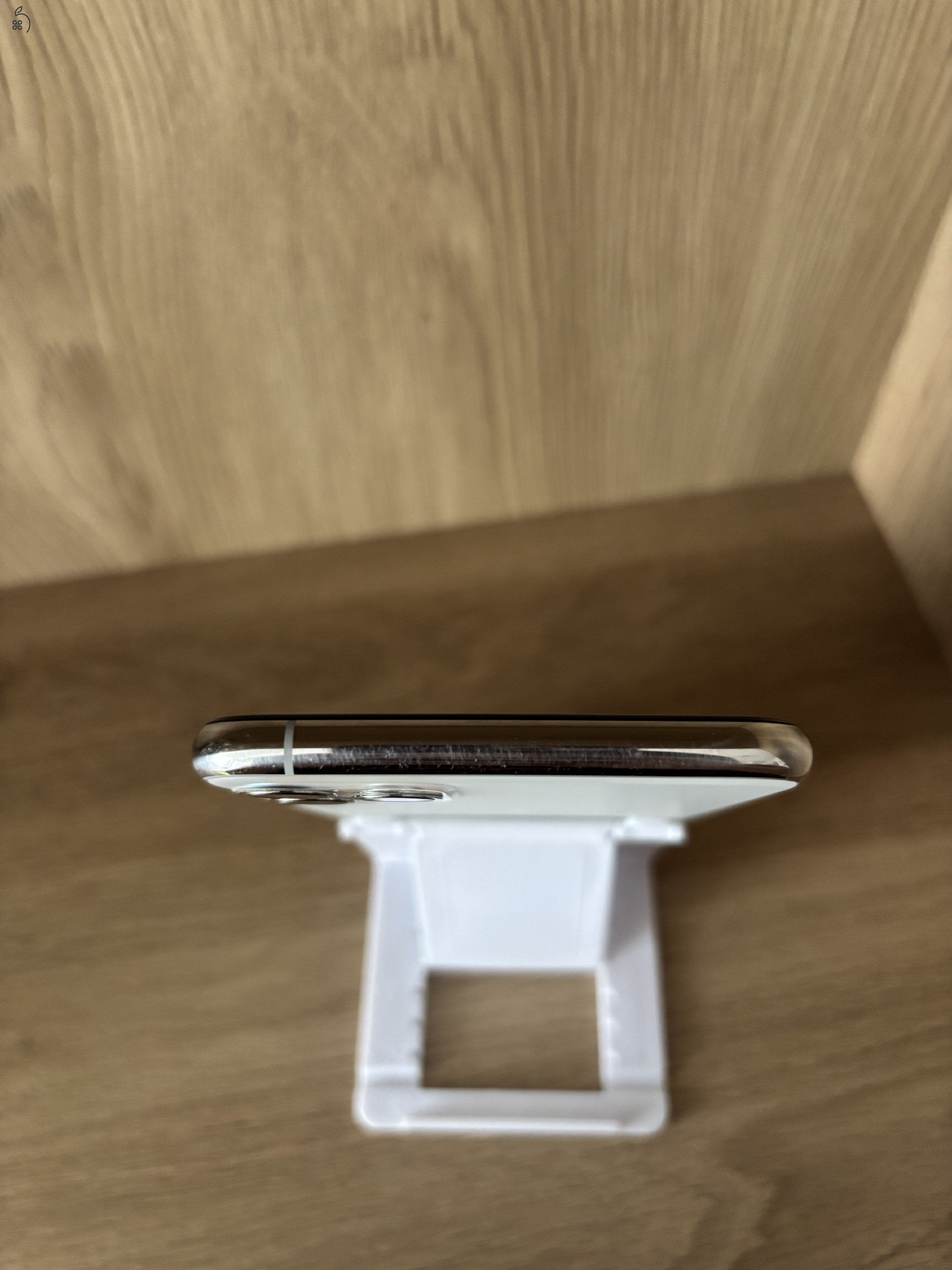 iPhone 11 Pro Max / Fehér / 64GB / Kártya független / Akku 71%