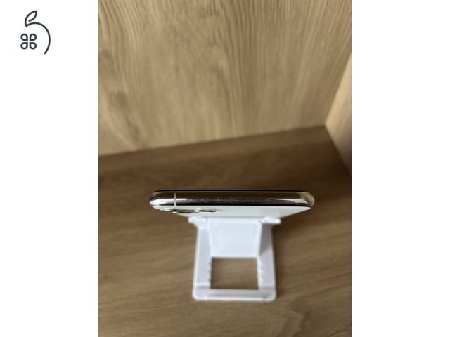 iPhone 11 Pro Max / Fehér / 64GB / Kártya független / Akku 71%
