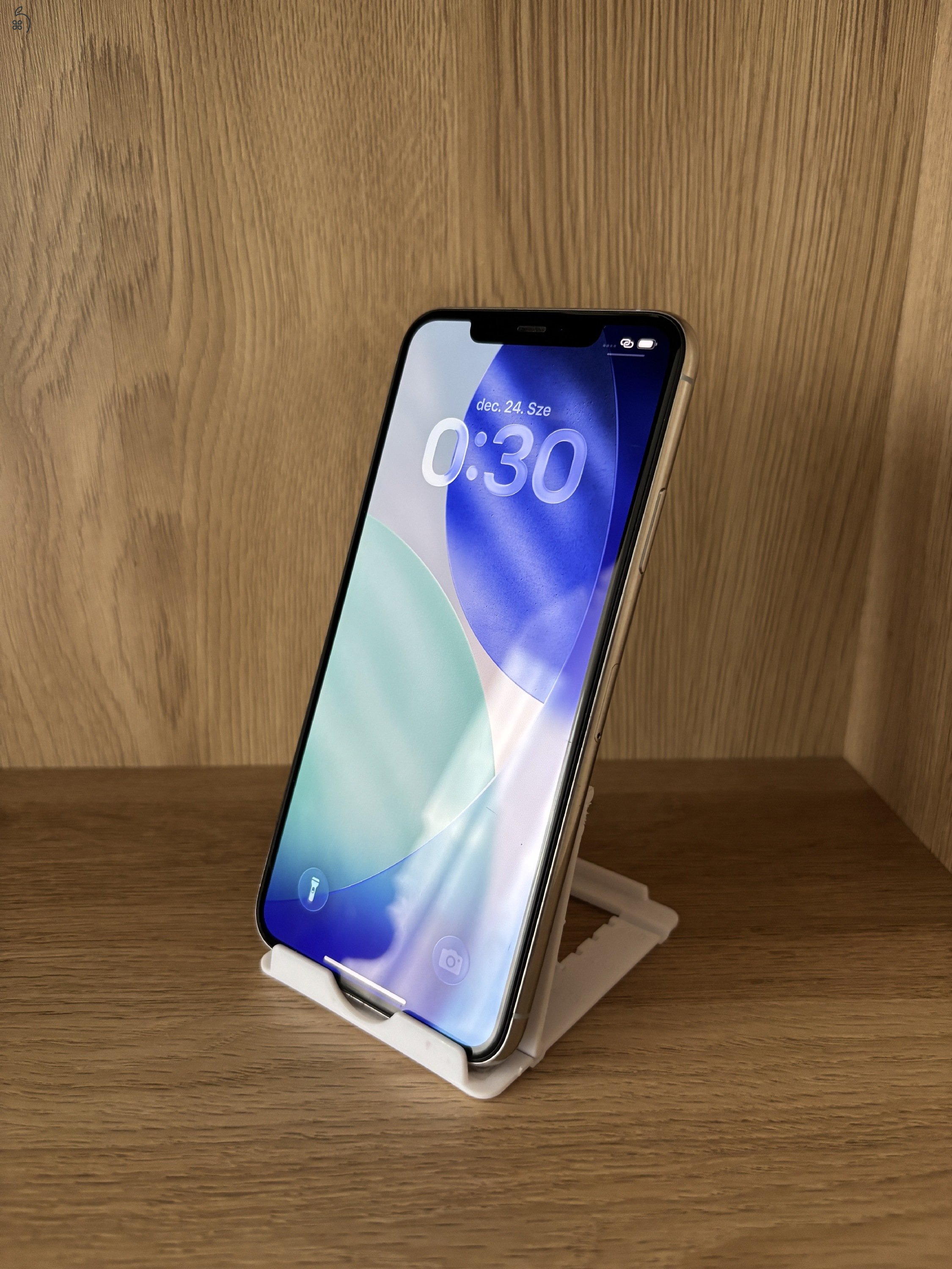 iPhone 11 Pro Max / Fehér / 64GB / Kártya független / Akku 71%