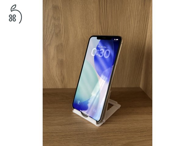 iPhone 11 Pro Max / Fehér / 64GB / Kártya független / Akku 71%
