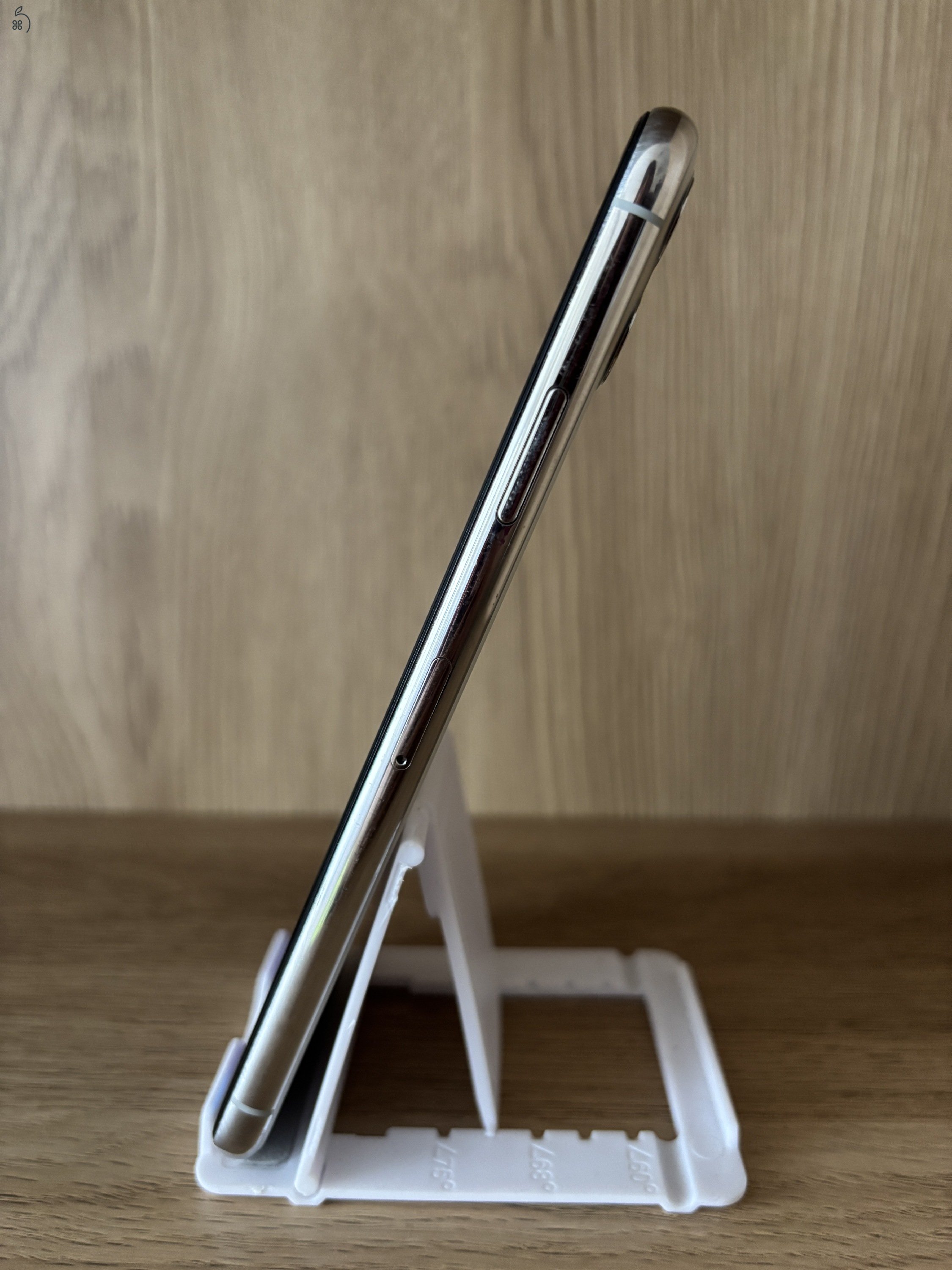 iPhone 11 Pro Max / Fehér / 64GB / Kártya független / Akku 71%