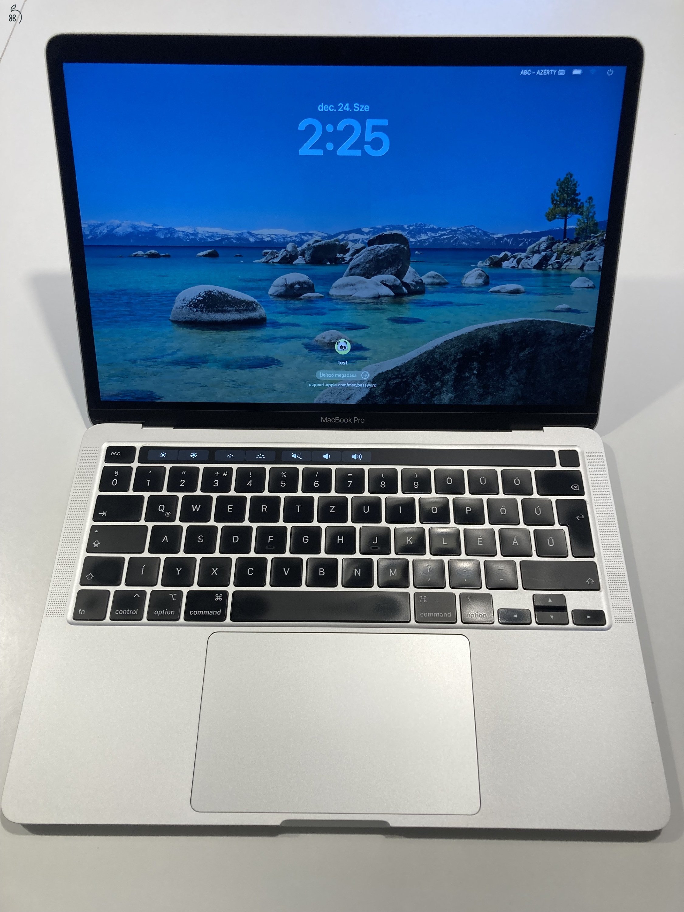 MacBook Pro i5@2.0GHz, 16GB RAM, 1TB SSD