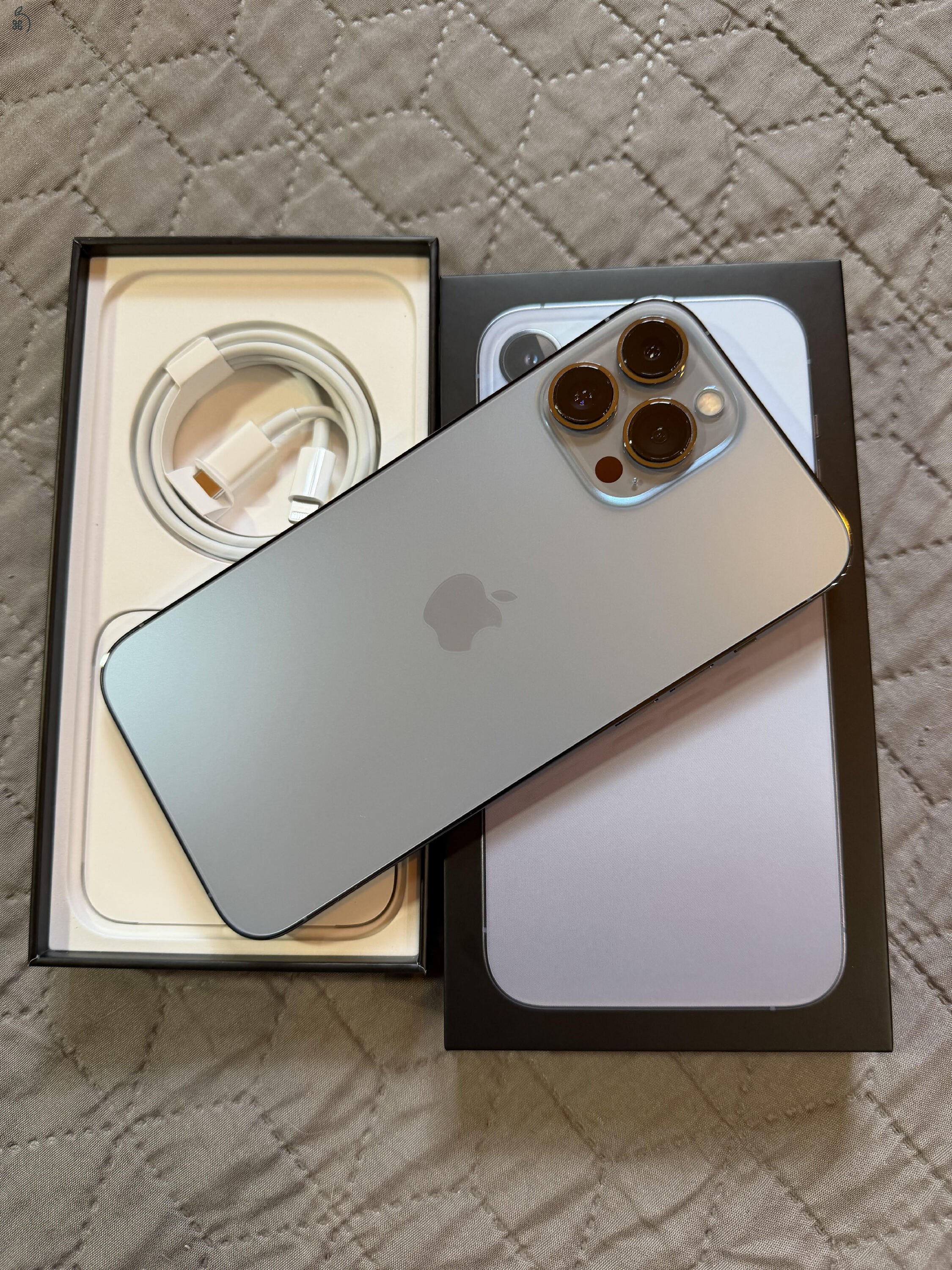 ELADÓ Sérülésmentes 16 Pro Max 256Gb