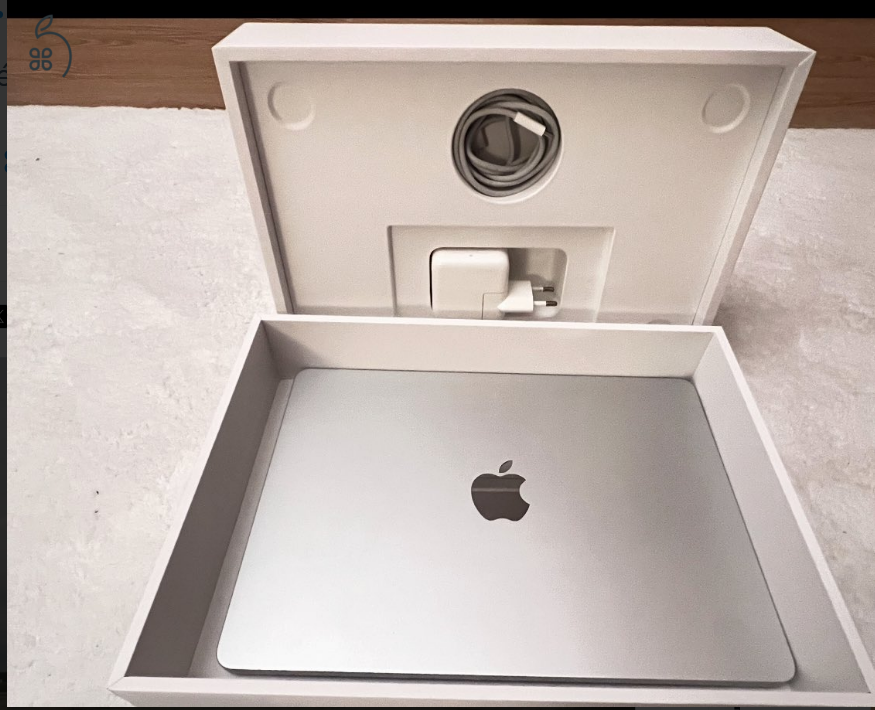 ELADÓ Apple MacBook Air M2 (13,6”, 2023
