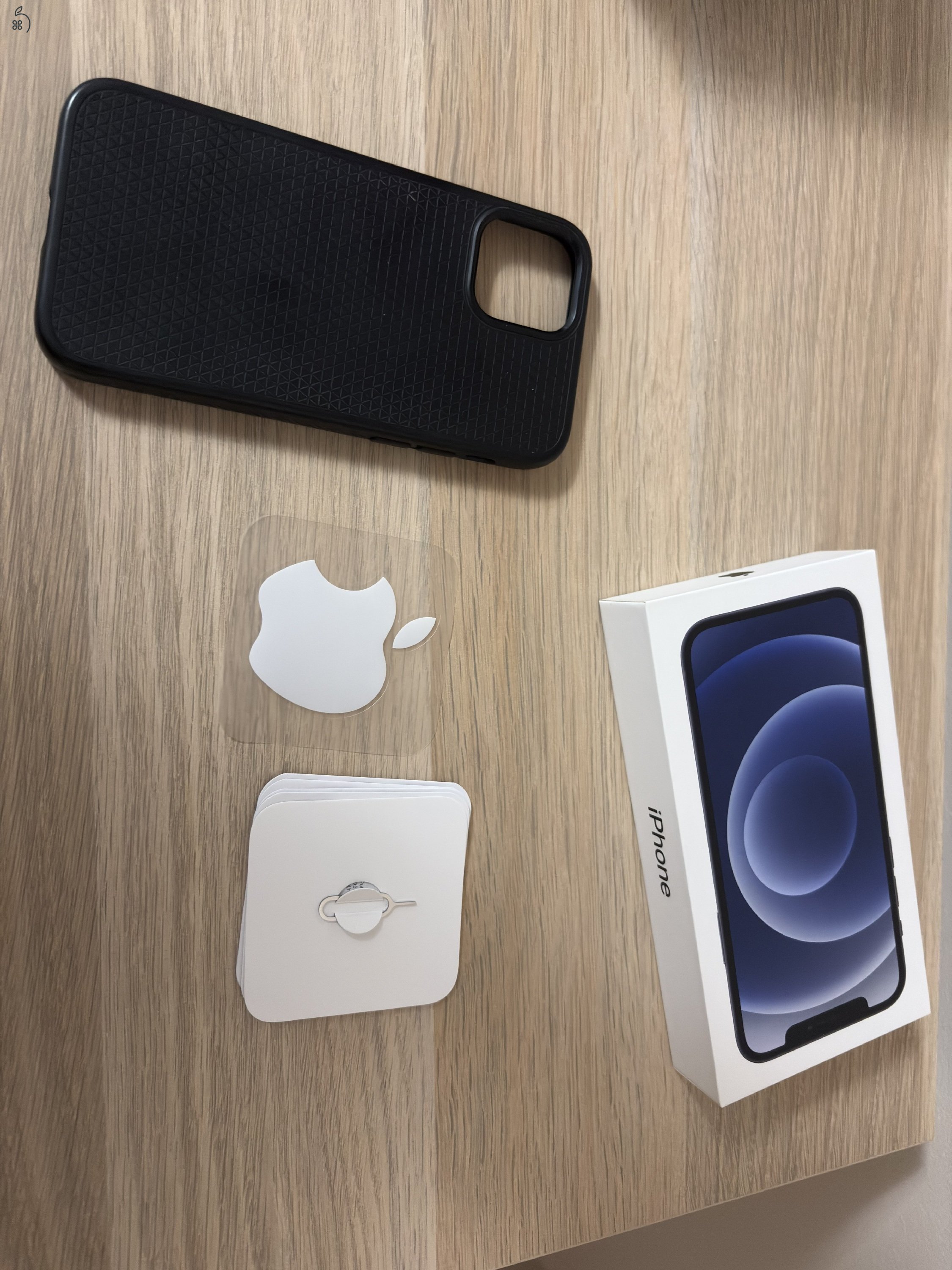 Iphone 12 - 64GB - Black - független - 84%