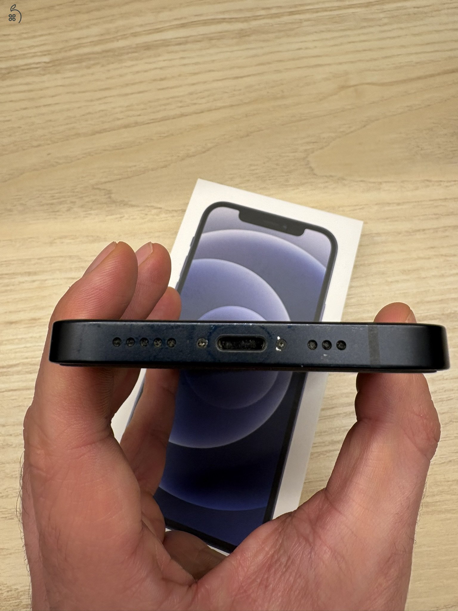 Iphone 12 - 64GB - Black - független - 84%