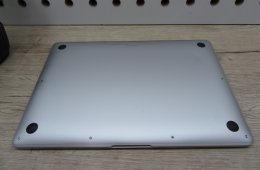 Apple MacBook Air 13” (2020, M1) – Karcmentes, pehelykönnyű és villámgyors, akár 15 óra üzemidő – 8 GB RAM – 256 GB SSD – 3 hónap garancia
