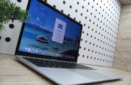 Apple MacBook Air 13” (2020, M1) – Karcmentes, pehelykönnyű és villámgyors, akár 15 óra üzemidő – 8 GB RAM – 256 GB SSD – 3 hónap garancia