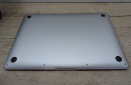 Apple MacBook Air 13” (2020, M1) – Karcmentes, pehelykönnyű és villámgyors, akár 15 óra üzemidő – 8 GB RAM – 256 GB SSD – 3 hónap garancia