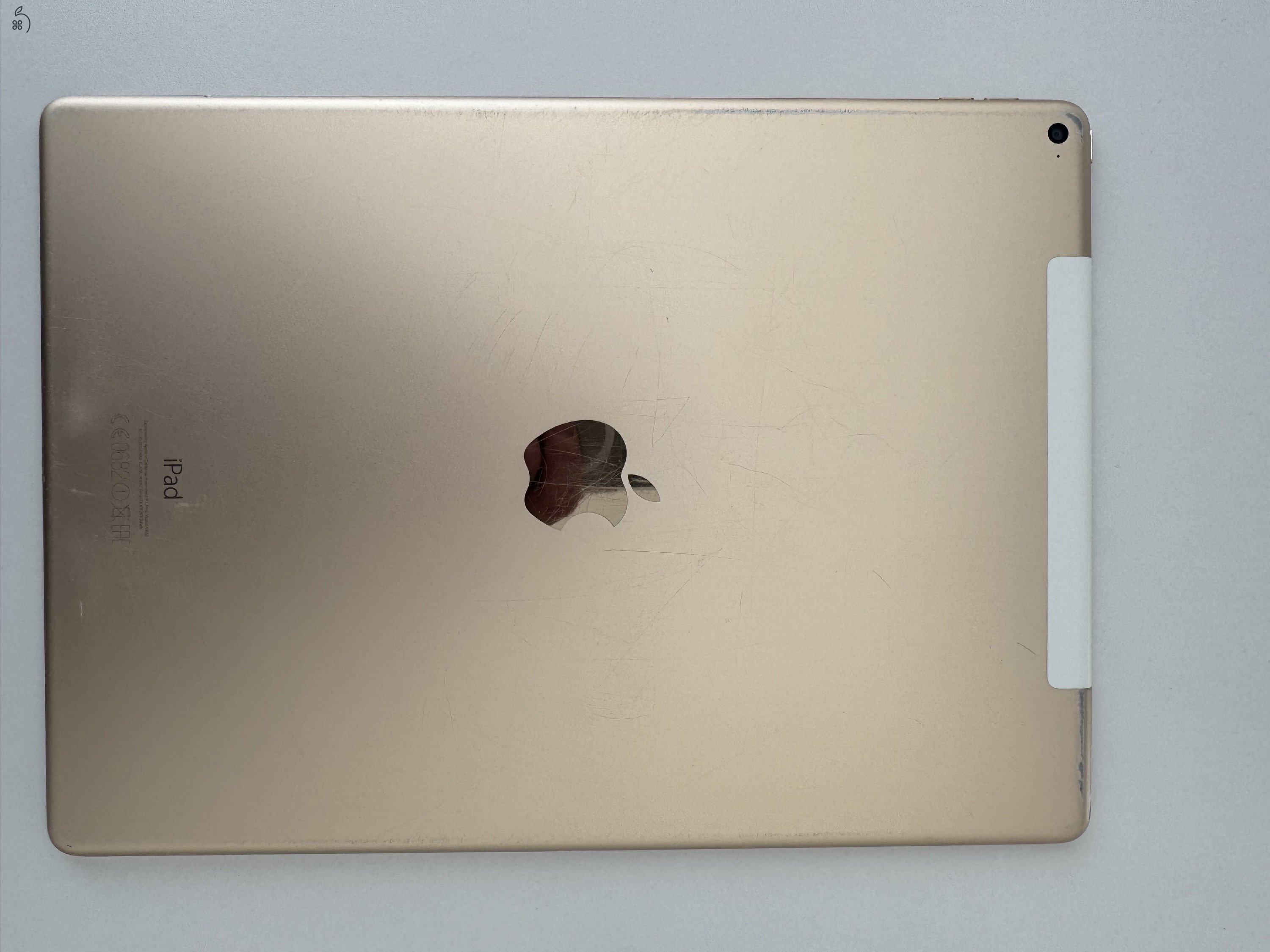 Eladó használt Apple iPad Pro 12,9 inch-es, 256GB, SIM,  arany színben